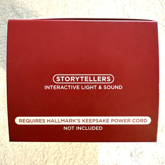 Hallmark Keepsake Star Trek Ornaments Lieutenant Nyota Uhura Light and Sound NEW - Picture 5 of 6